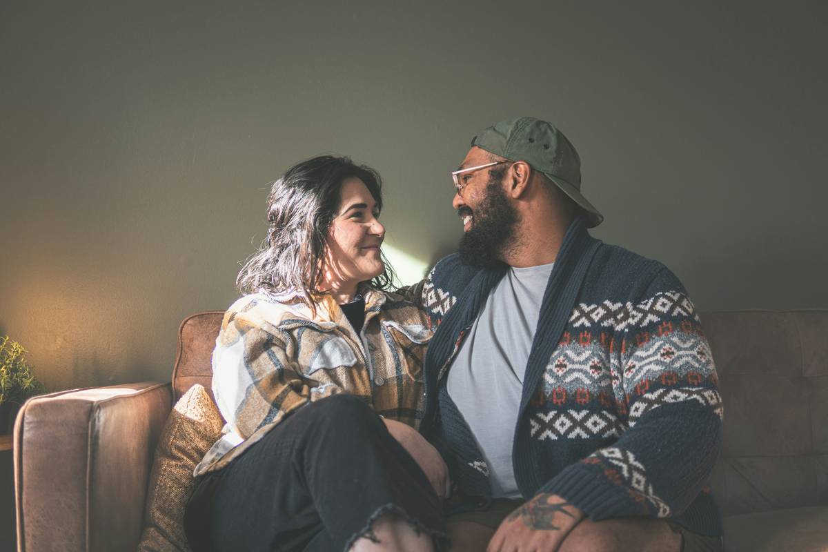 Comparing Designer Love Seats: How to Pick the Perfect One Without Regretting It Later